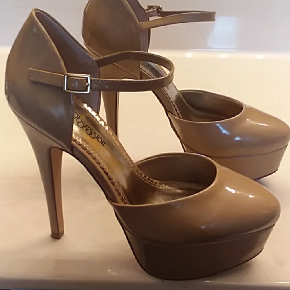 Sole  Obsession platform sole heels.